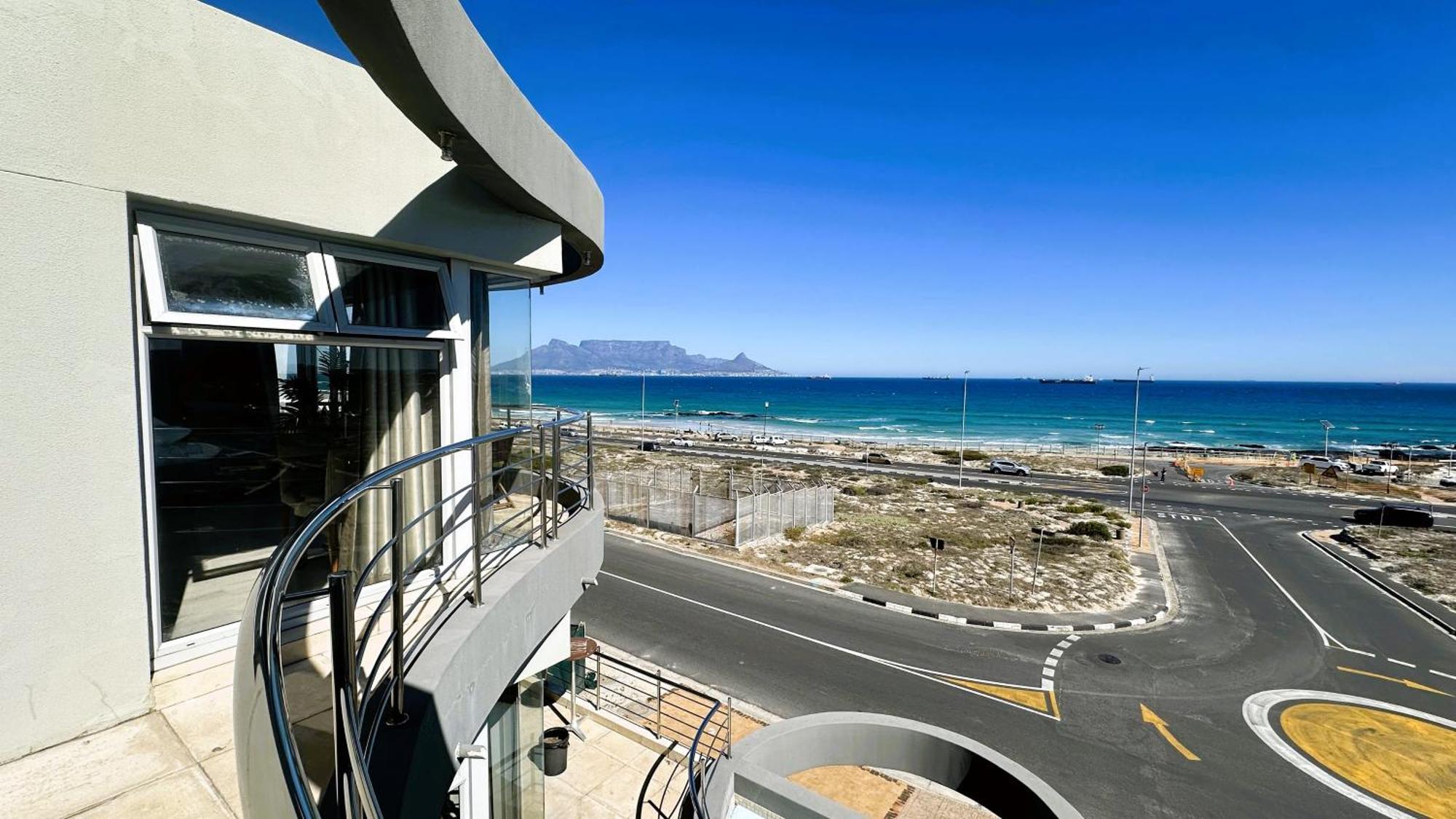Oceansnest Guest House Bloubergstrand Eksteriør billede