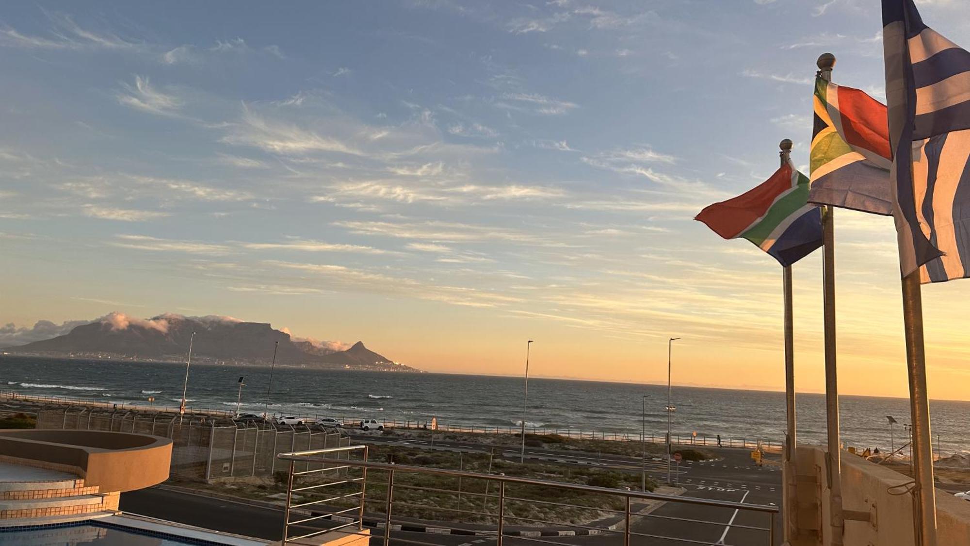 Oceansnest Guest House Bloubergstrand Eksteriør billede