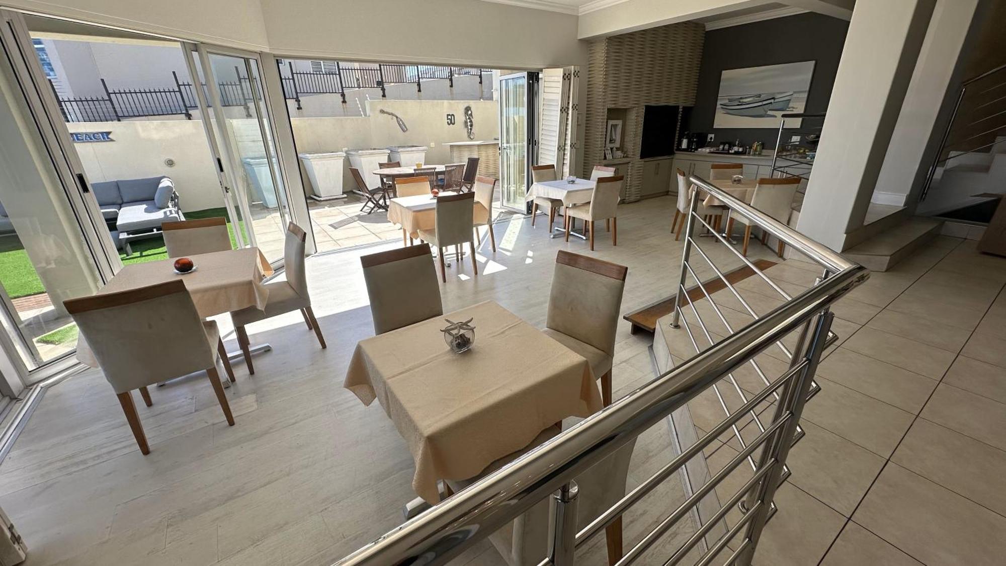 Oceansnest Guest House Bloubergstrand Eksteriør billede