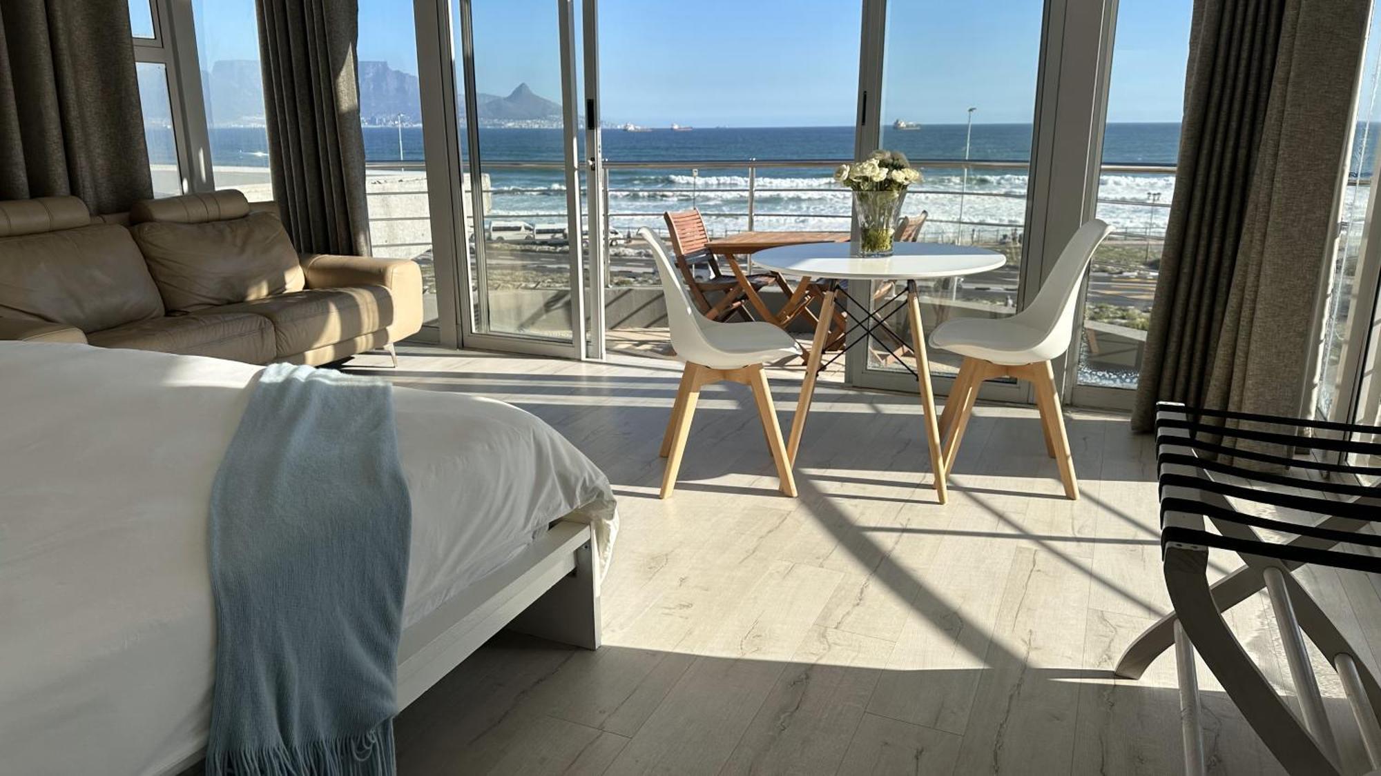 Oceansnest Guest House Bloubergstrand Eksteriør billede