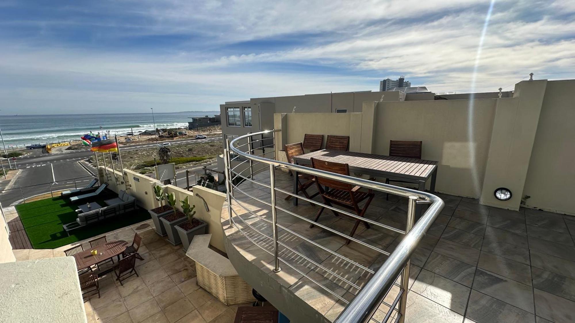 Oceansnest Guest House Bloubergstrand Eksteriør billede